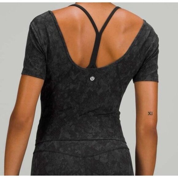 LULULEMON Align Tee Crop Hideaway Camo Deep Coal Multi No Size Tag 4 Nulu - Picture 2 of 9
